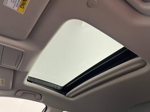 Used 2024 Honda Accord Touring image 27