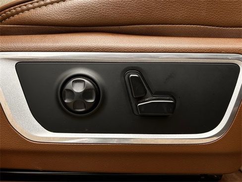 Used 2020 RAM 1500 Laramie image 31