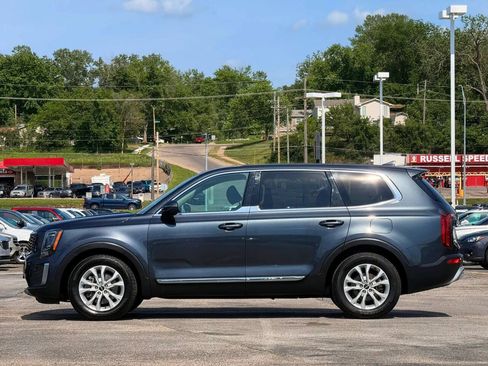Used 2022 Kia Telluride LX AWD/4WD image 5