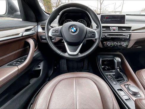 Used 2017 BMW X1 xDrive28i image 6