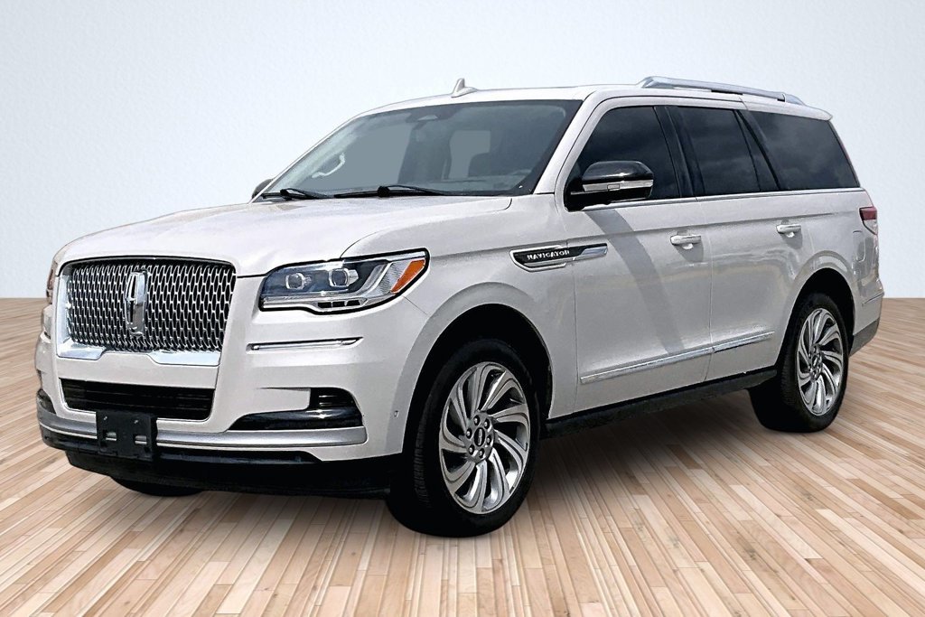Used 2022 Lincoln Navigator Reserve AWD/4WD image 1