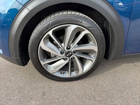 Used 2017 Kia Niro Touring image 19