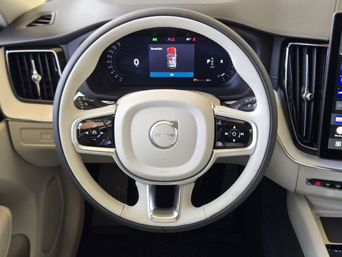 New 2026 Volvo XC60 B5 Ultra w/ Protection Package Premier image 28