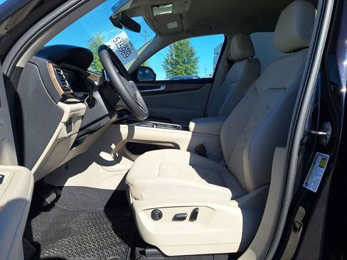 New 2026 Volkswagen Atlas SE image 11