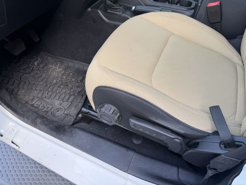 Used 2019 Jeep Wrangler Unlimited Sport S AWD/4WD image 12