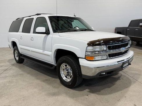 Used 2002 Chevrolet Suburban 2500 LT AWD/4WD image 5