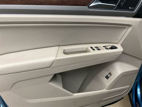 Used 2019 Volkswagen Atlas SEL Premium image 25