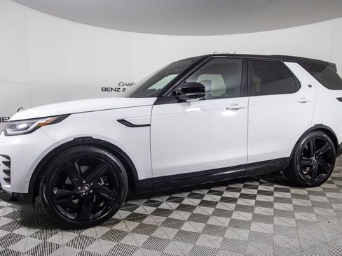 Used 2024 Land Rover Discovery Metropolitan Edition AWD/4WD image 10