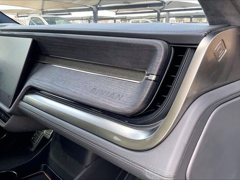 Used 2024 Rivian R1T Adventure image 18