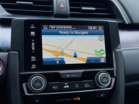 Used 2016 Honda Civic Touring image 9