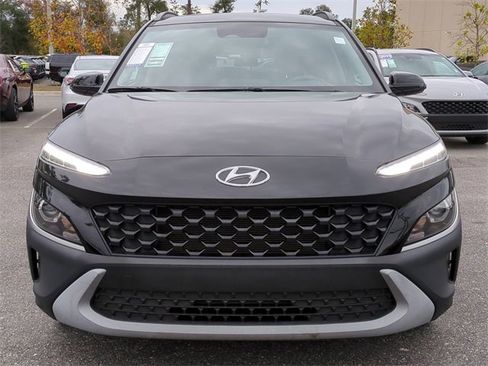 Used 2023 Hyundai Kona SEL w/ Winter Weather Package image 9