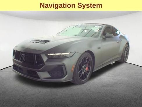 Used 2025 Ford Mustang GT Premium RWD image 4