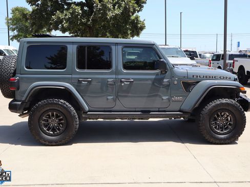 Used 2025 Jeep Wrangler Unlimited Rubicon 392 AWD/4WD image 2