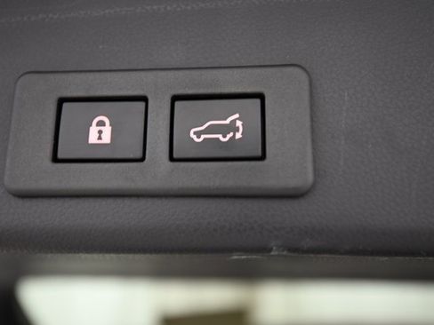 Certified 2024 Subaru Ascent Premium w/ Convenience Package image 20