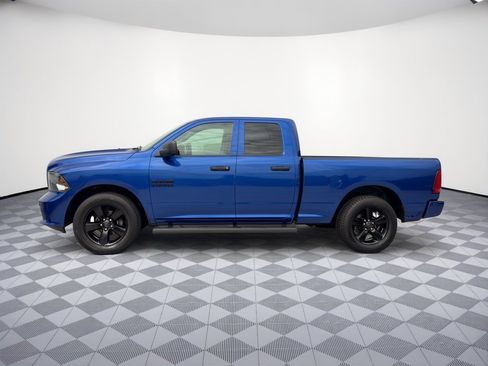 Used 2018 RAM 1500 Express RWD image 2