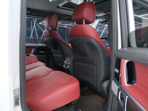 Used 2026 Mercedes-Benz G 63 AMG 4MATIC image 37