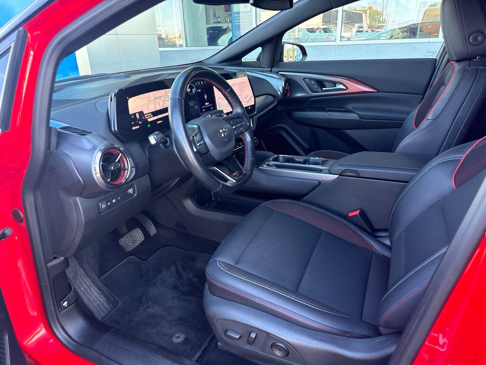 Used 2024 Chevrolet Equinox EV RS AWD/4WD image 14
