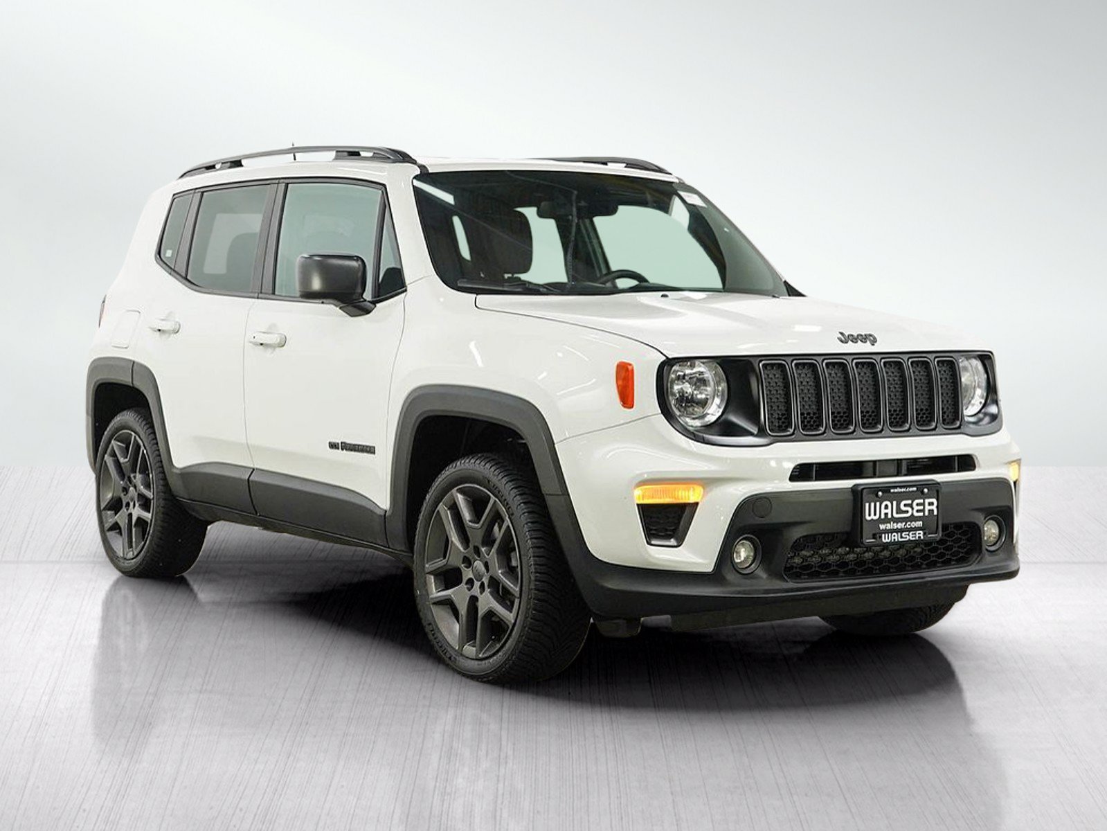 Used 2021 Jeep Renegade Latitude AWD/4WD image 7