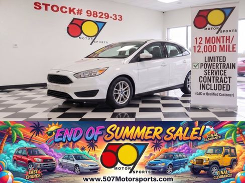 Used 2018 Ford Focus SE FWD image 1
