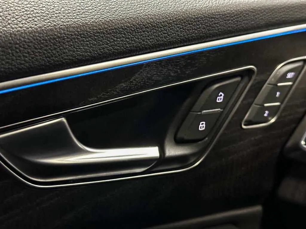 Used 2023 Audi Q7 2.0T Premium Plus AWD/4WD image 29