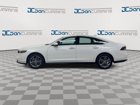 Used 2024 Honda Accord EX image 5