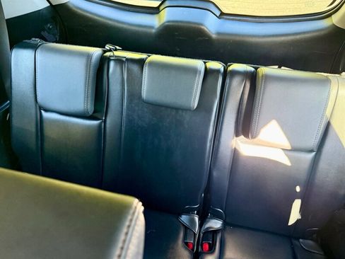 Used 2015 Toyota Highlander XLE AWD/4WD image 12