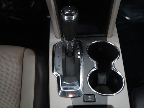 Used 2016 Chevrolet Equinox LTZ w/ Enhanced Convenience Package image 20