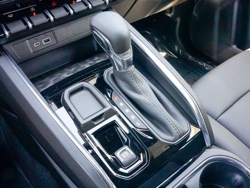 New 2026 GMC Canyon Elevation w/ Convenience Package image 26