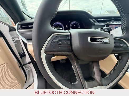 Certified 2023 Jeep Grand Cherokee Limited image 22