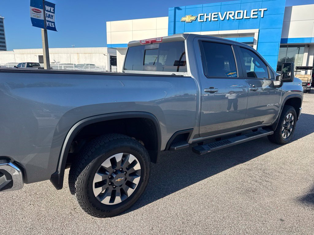Used 2024 Chevrolet Silverado 2500 LT w/ All Star Edition AWD/4WD image 5