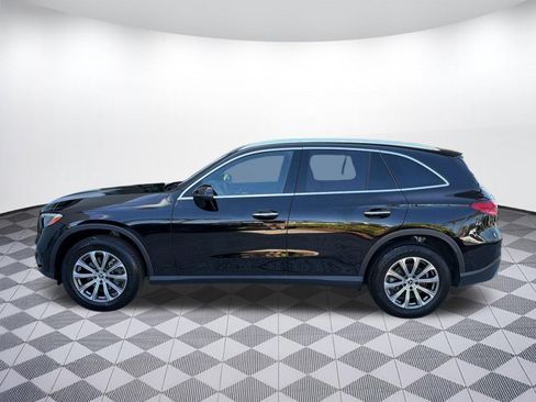 Used 2024 Mercedes-Benz GLC 300 4MATIC image 2