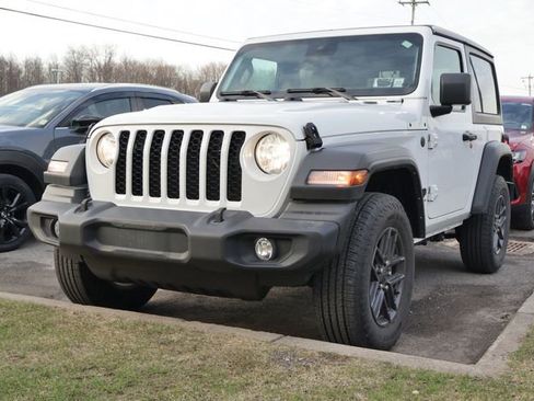 Used 2024 Jeep Wrangler Sport S image 2