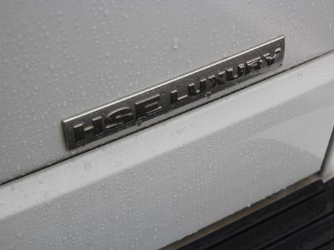 Used 2016 Land Rover LR4 HSE LUX AWD/4WD image 34
