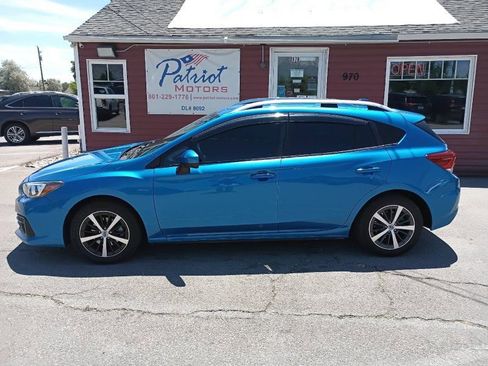 Used 2022 Subaru Impreza 2.0i Premium AWD/4WD image 2