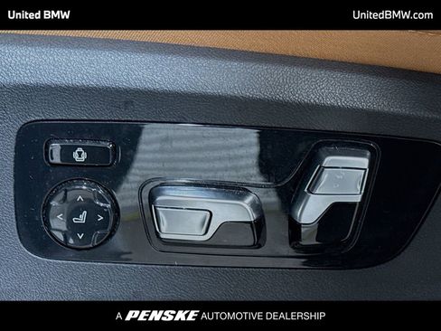 Used 2024 BMW X5 sDrive40i w/ M Sport Package RWD image 4