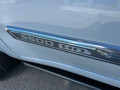 Used 2026 Chevrolet Silverado 3500 High Country w/ Technology Package image 5