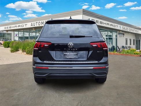 Used 2022 Volkswagen Tiguan SE image 6