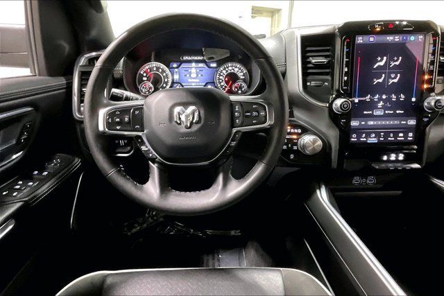 Used 2025 RAM 1500 Laramie AWD/4WD image 5