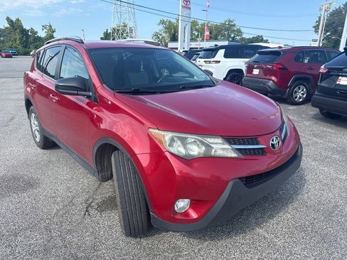 Used 2013 Toyota RAV4 LE AWD/4WD image 3