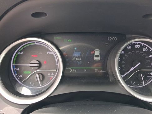 Used 2023 Toyota Camry XLE FWD image 16