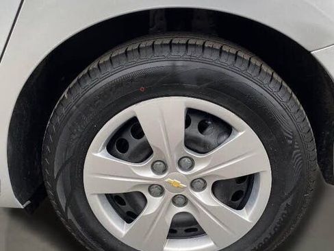 Used 2016 Chevrolet Cruze LS image 31