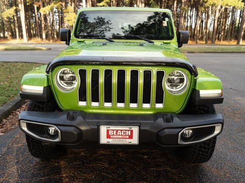 Used 2019 Jeep Wrangler Unlimited Sahara w/ Uconnect 4C Nav & Sound Group image 8