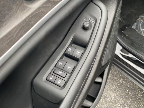 New 2025 Jeep Grand Cherokee Limited image 13