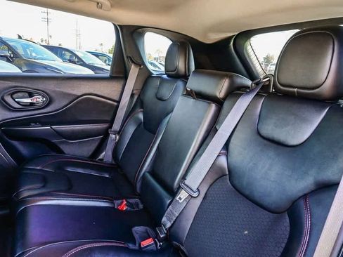 Used 2022 Jeep Cherokee Trailhawk w/ Sound & Nav Group image 18