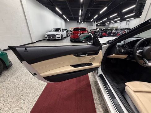Used 2016 BMW Z4 sDrive28i RWD image 25