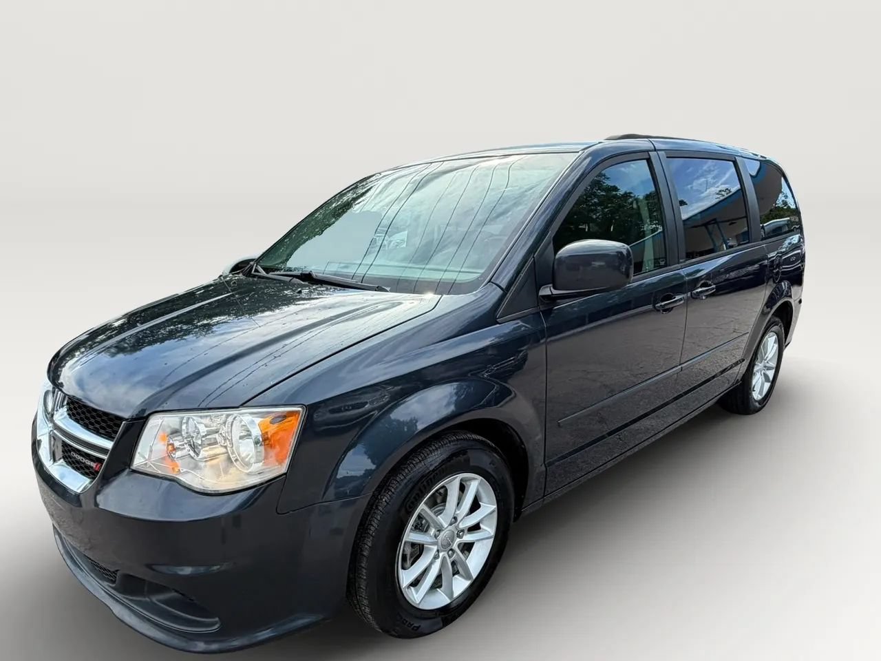 Used 2013 Dodge Grand Caravan SXT w/ UConnect Hands-Free Group FWD image 7