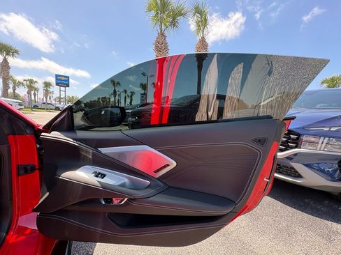 Used 2025 Chevrolet Corvette Z06 RWD image 29