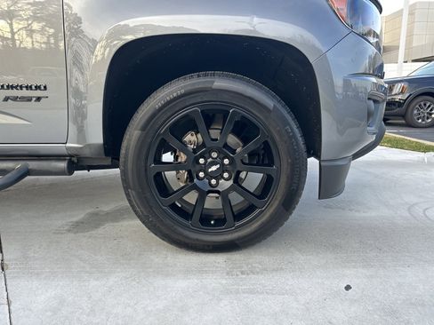 Used 2020 Chevrolet Colorado LT w/ Colorado RST Special Edition image 13