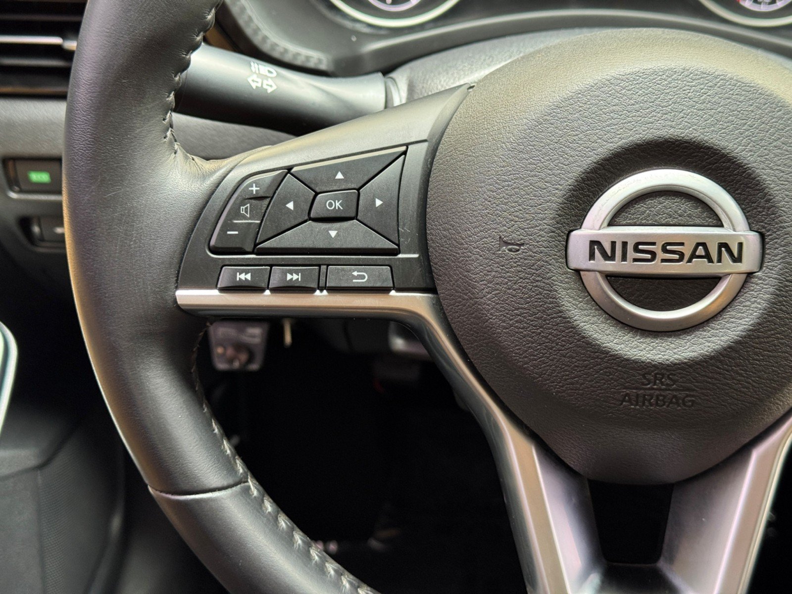 Used 2020 Nissan Sentra SV FWD image 20