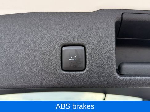 Used 2022 Ford Escape SEL image 35